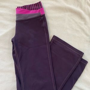 Lululemon Purple Waistband Leggings